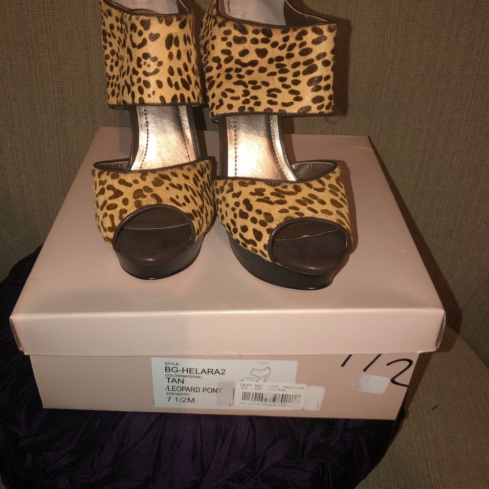 BCBG shoes size 7 leopard pony hair